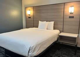 Baymont by Wyndham Indianapolis Northeast 5