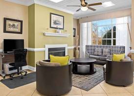 Quality Inn Fayetteville Near Historic Downtown Square 4
