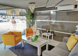 Majestic City Suites & Beach Hotel 5