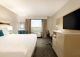 Holiday Inn BLOOMINGTON - NORMAL by IHG 3