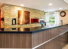 Comfort Inn Newmarket - Aurora 2