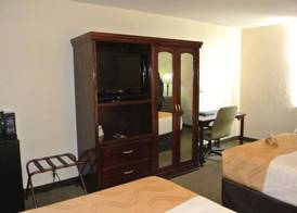 Quality Inn & Suites North 5