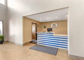 Quality Inn Chesterton near Indiana Dunes National Park I-94 3