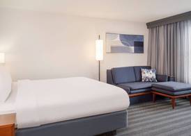 Courtyard by Marriott Columbus New Albany 5