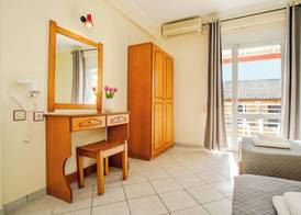 Solena Studios Kavos 2