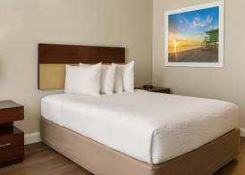 Days Inn by Wyndham Bradenton I-75 5