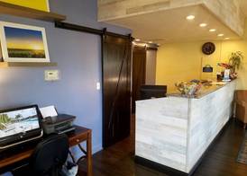 Days Inn & Suites by Wyndham Lodi 2