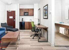 Holiday Inn Express & Suites CONROE I-45 NORTH by IHG 5