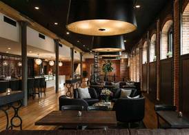 The Charmant Hotel 4