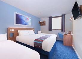 Travelodge Southport 5