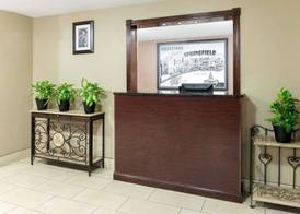 Super 8 by Wyndham Springfield East 3