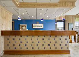 Travelodge by Wyndham Outer Banks/Kill Devil Hills 2