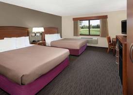 AmericInn by Wyndham Grundy Center 4