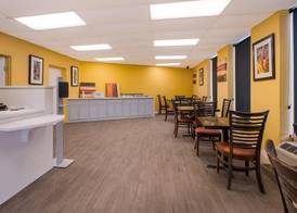 Econo Lodge Gretna - New Orleans 2