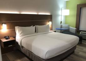 Holiday Inn Express & Suites PINEVILLE-ALEXANDRIA AREA by IHG 3