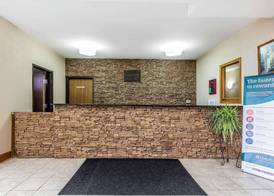 Quality Inn & Suites Chesterfield Village 5