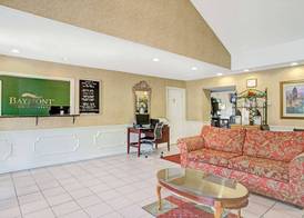 Baymont by Wyndham Smithfield 4