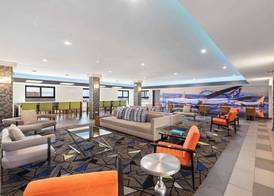 Best Western Inn & Suites - Midway Airport 2