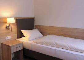 Hotel Sunny Side Up 4