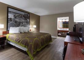 Super 8 by Wyndham Goldsboro 4