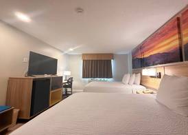 Days Inn by Wyndham Torrington 4