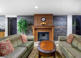 Baymont by Wyndham Elkhart 4