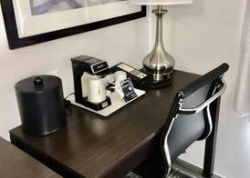 Wingate by Wyndham JFK Airport/Far Rockaway 5