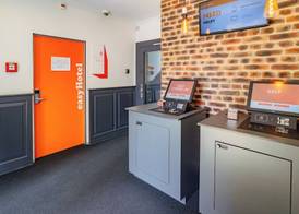 easyHotel Zürich City Centre 4