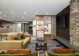 Fairfield by Marriott Inn & Suites Clinton 3