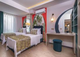 La Benata Beach Hotel 3