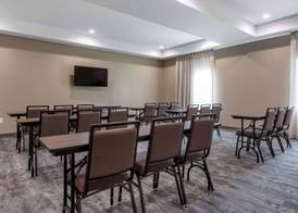 Redwood inn & Suites Crosby 4