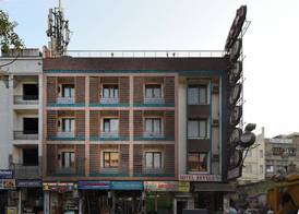 Hotel Revels By A1Rooms 4