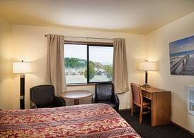 Cap Sante Inn 2