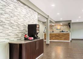 Suburban Studios LaVale - Cumberland 4