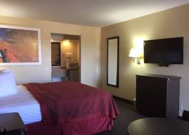 Days Inn by Wyndham Tucson Airport 5