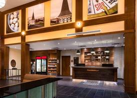 Four Points by Sheraton Louisville Airport 2