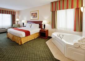 Fairfield by Marriott Inn & Suites New Milford 2
