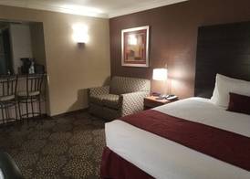 Best Western InnSuites Tucson Foothills Hotel & Suites 5