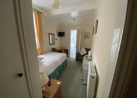 Pickwicks Guest House 2