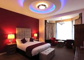The Pearl Hotel 5