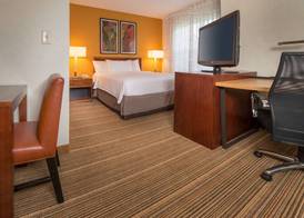 Sonesta ES Suites Charleston 5