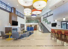 GLō Best Western Toronto Mississauga Corporate Centre 3
