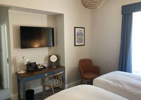 Downs Hotel 2