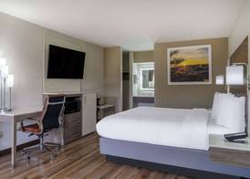 Days Inn by Wyndham Clemson 5