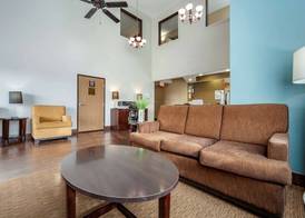 Sleep Inn & Suites Hays I-70 2