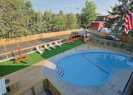 Rodeway Inn 3