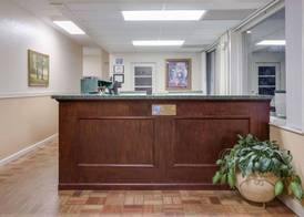 Days Inn by Wyndham Asheville West 2