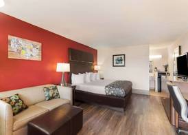 Econo Lodge Washington NC North 5