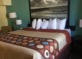 Super8 by Wyndham NEARBY Clearwater St Petersburg International Airport 5