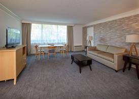 Best Western Plus University Inn 3